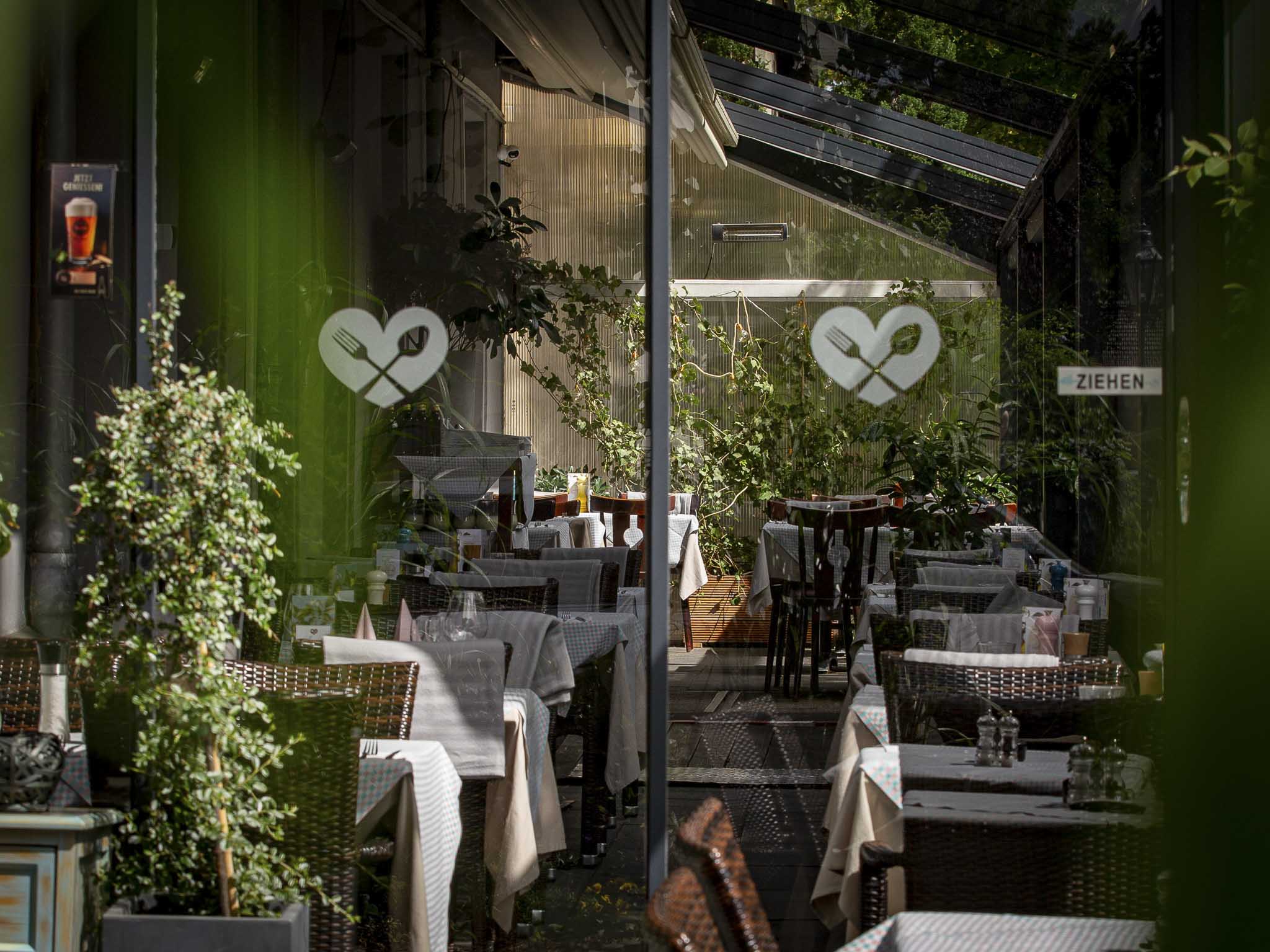 Restaurant Amera - Berlins feinste Küche mit eleganter Atmosphäre